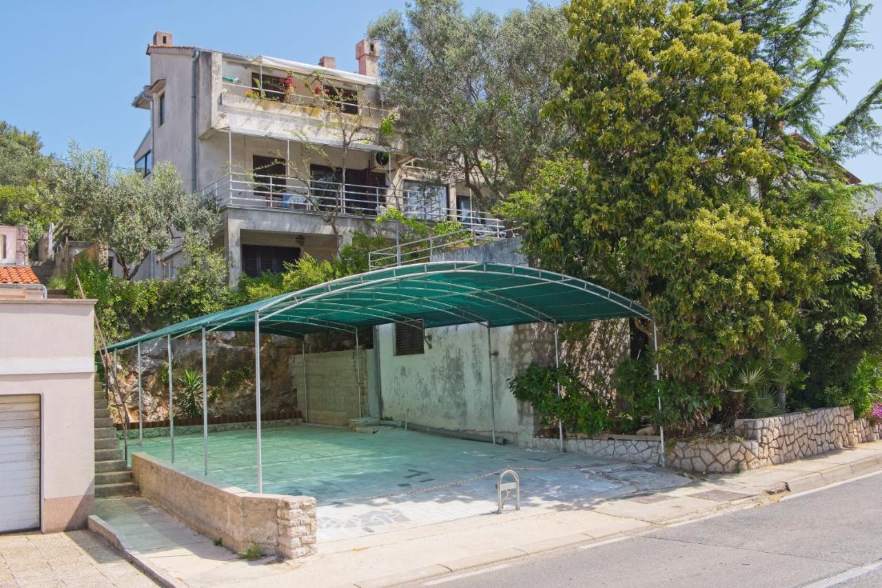 Apartments Mirella Mali Losinj Exterior photo